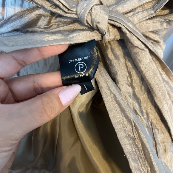 LAFAYETTE 148 NEW YORK METALLIC CRINKLE TOP, GUC - Picture 5 of 7